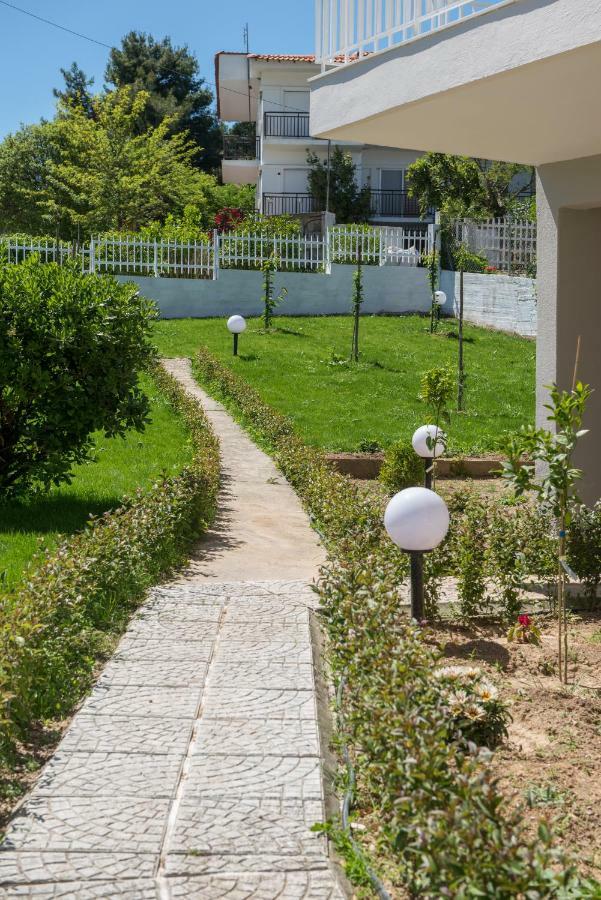 Georgalas Rest Apartments Nea Kallikrateia Exterior foto